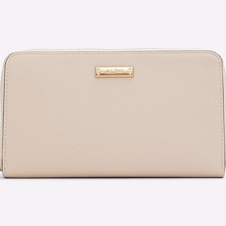 The women's tote bag, every stitch and every thread showcases the craftsmanship.