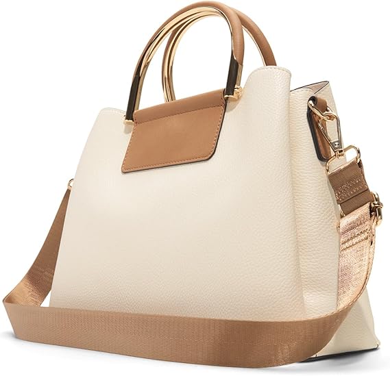 Ladies' tote bags, the leather ones are soft and glossy, while the canvas ones are lightweight and breathable.